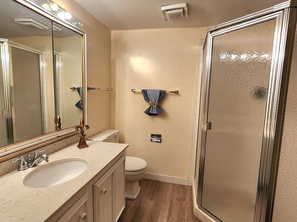 2nd image of 1295 N Sterling Ave Unit 102