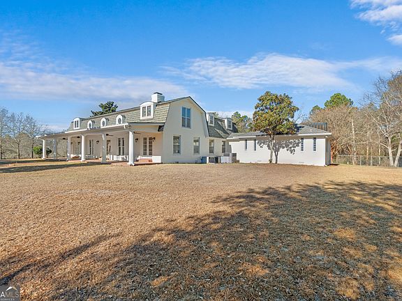 2nd image of 513 Highpoint Cir