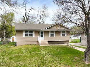 406 Allen St, Buckner, MO 64016