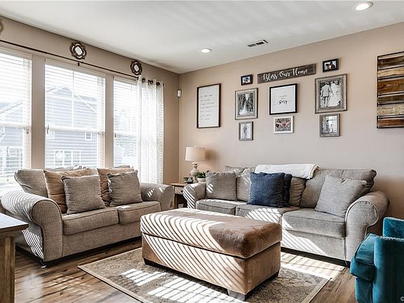 3rd image of 2448 Marions Ln