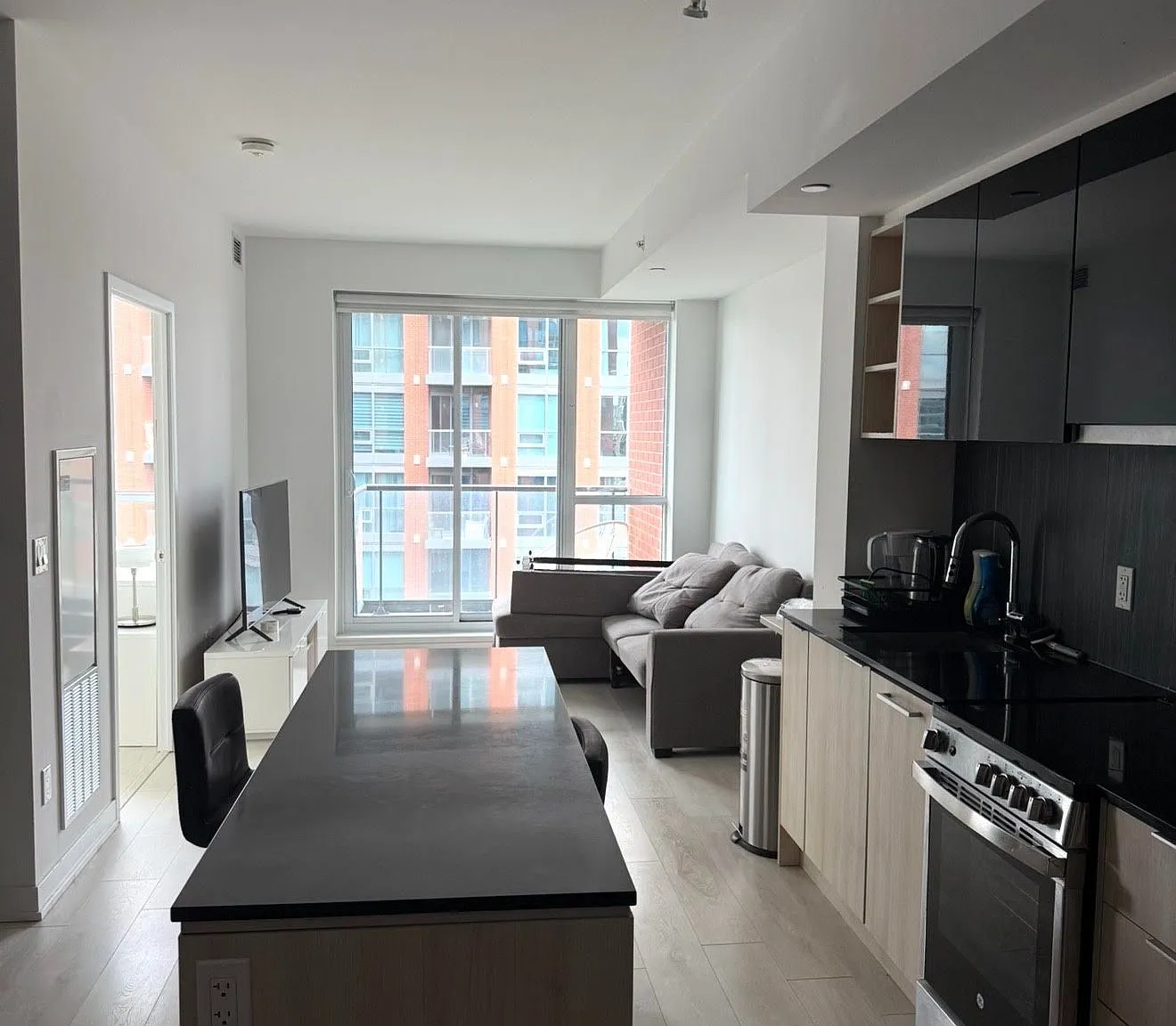 1 bed, $2,300 — Photo 2