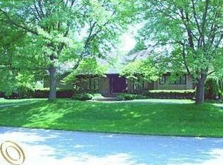 4132 Winterset Ln, West Bloomfield, MI 48323