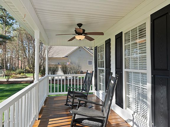 5th image of 114 Wiltshire Drive