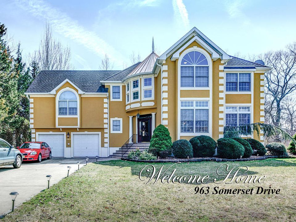 1st image of 963 Somerset Dr