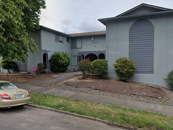 1030 SE Main St APT 3