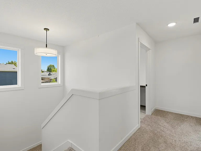 5007 NE 71st St — Photo 29