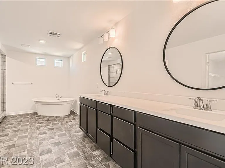 7037 Sunland Ave — Photo 7