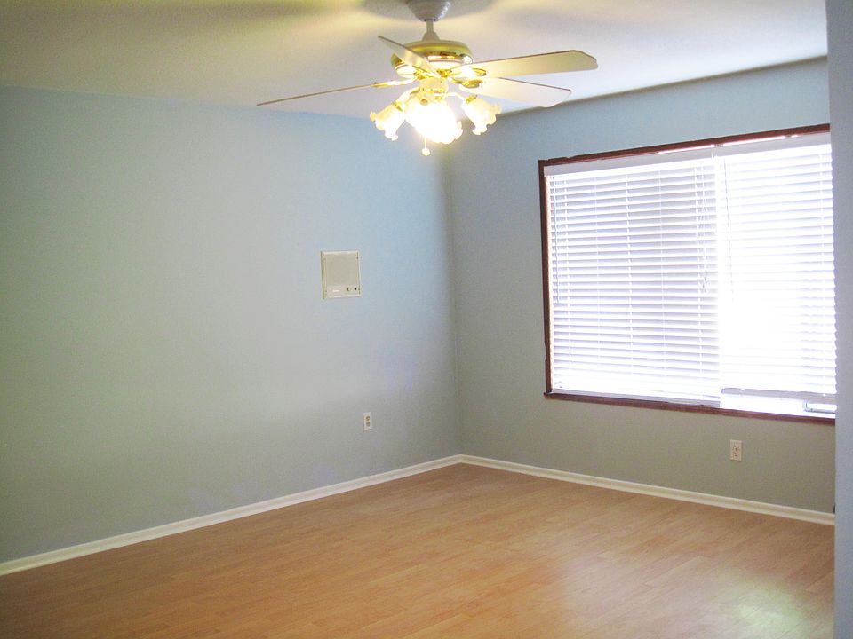 Spacious Bedroom