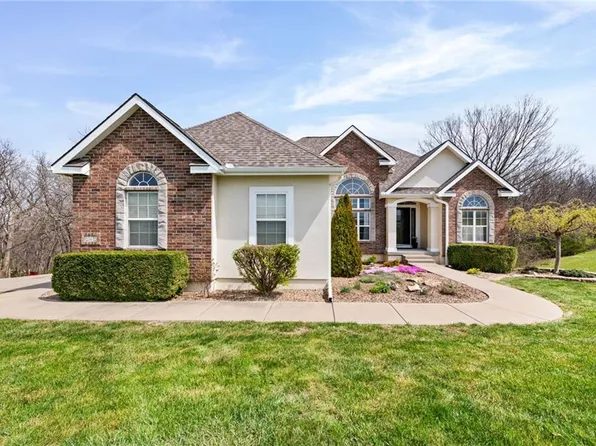 545 S Minter Rd, Grain Valley, MO 64029