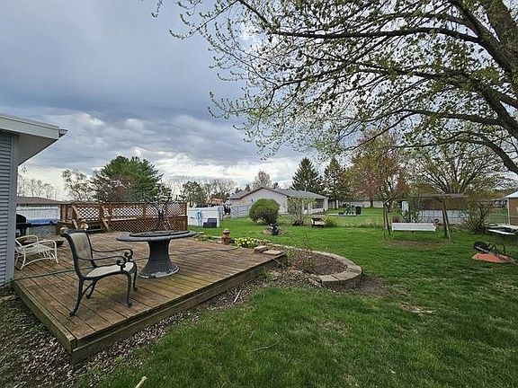 4th image of 1075 Apple Jack Dr