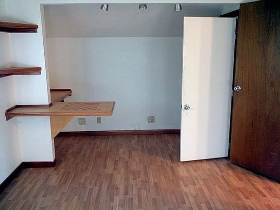 Built-in Shelves