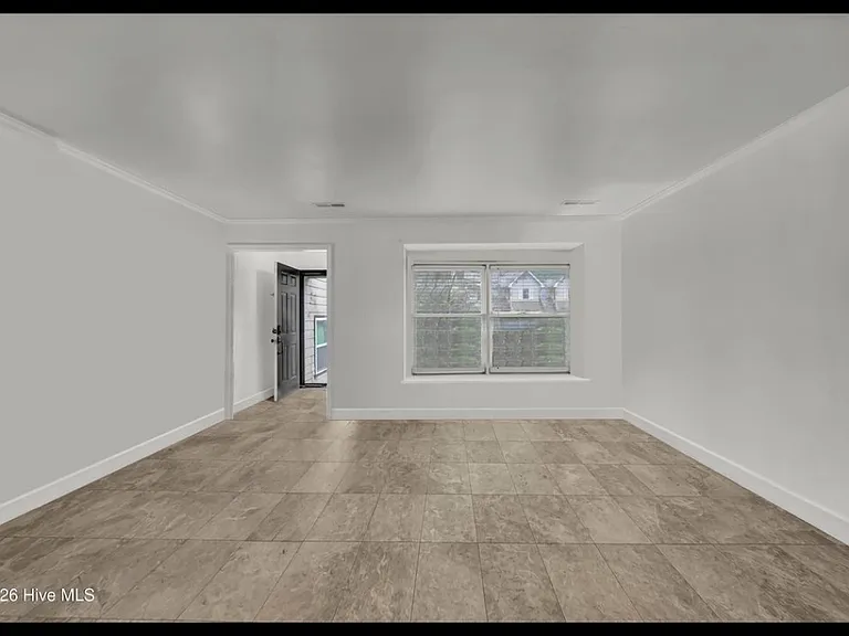 3436 Regency Dr — Photo 3