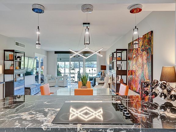 2nd image of 907 Cypress Terrace #106