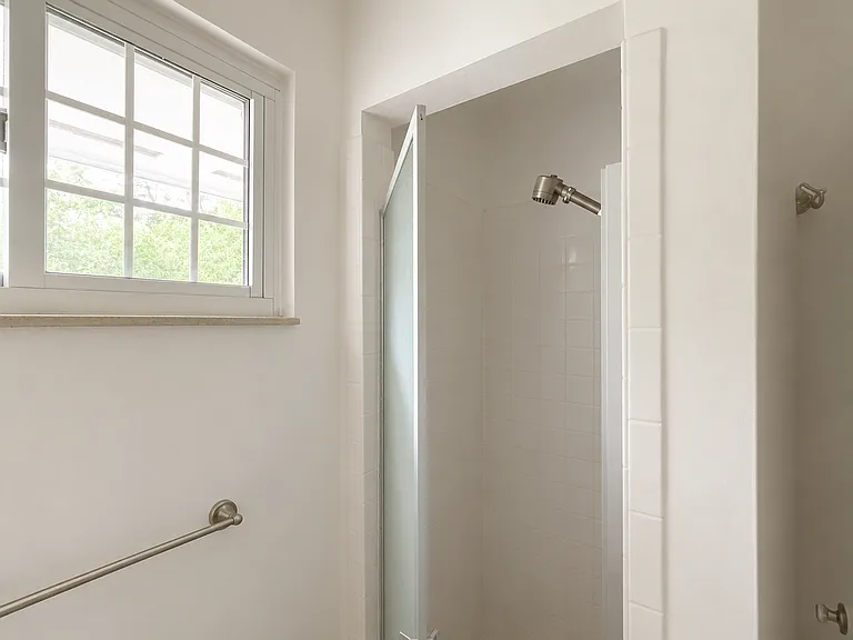 222 Schilling St — Photo 10