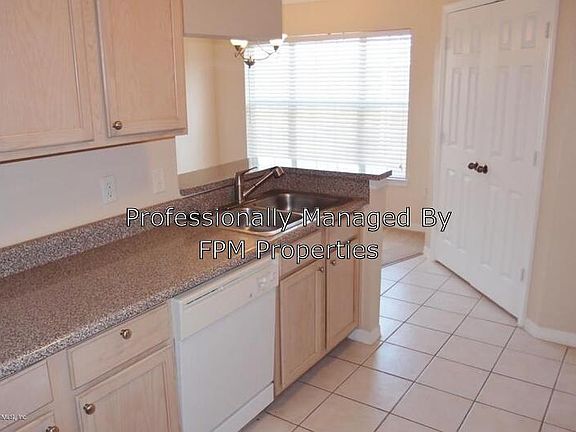 5th image of 7800 Point Meadows Dr APT 431