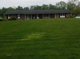 588 Turkey Hill Rd, Dalmatia, PA 17017