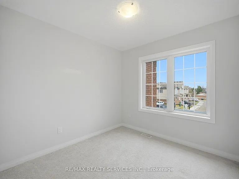 6 Landsborough St — Photo 26