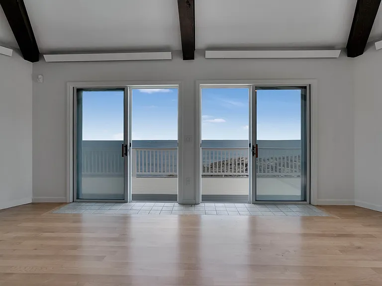 28 Surf Point Rd — Photo 5