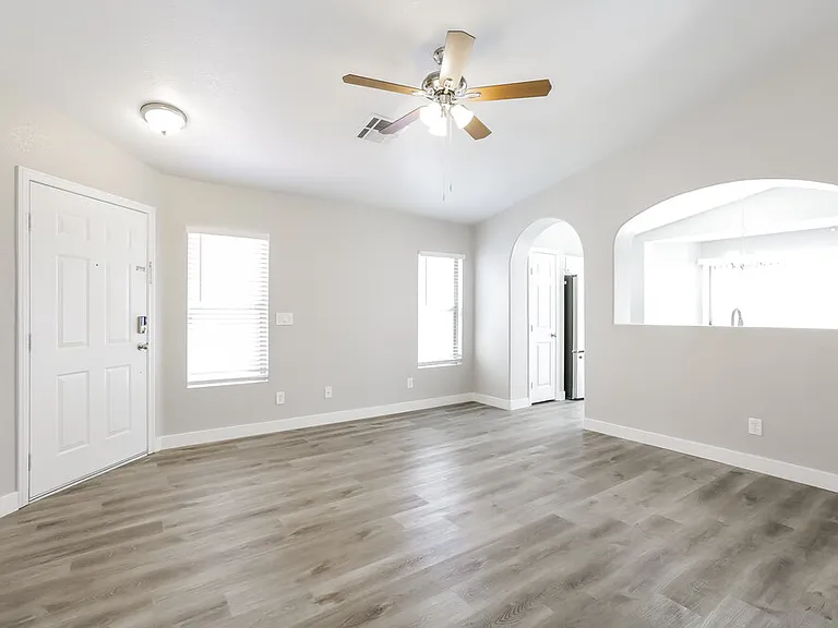 6531 Duck Hill Springs Dr — Photo 3