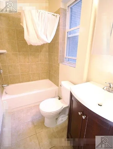 1185 Commonwealth Ave #7 — Photo 4