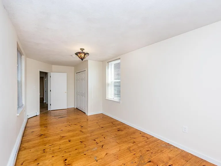 146 Salem St #5 — Photo 7