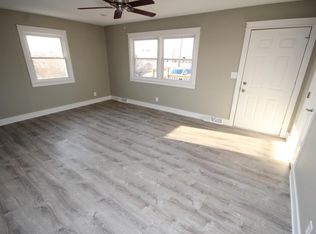 201 SE 9th St, Ankeny, IA 50021