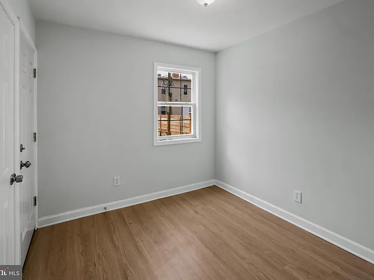 182 36th St NE #2 — Photo 24