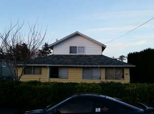 810 15th Ave, Seaside, OR 97138
