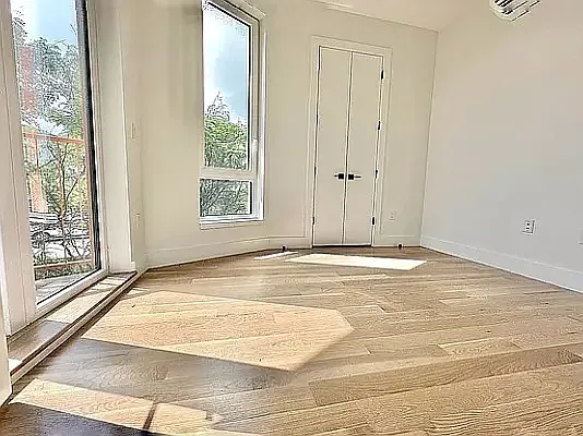 435 Meeker Ave #2B — Photo 6