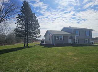 1431 Stein Rd, Saint Clair, MI 48079