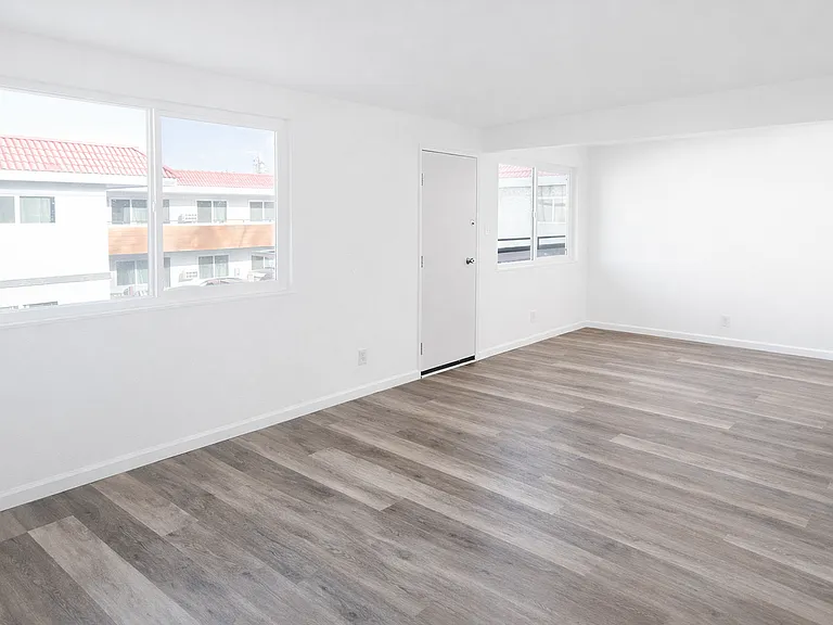 Elm Glen Apartments — Photo 21