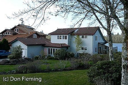 1st image of 692 Fern Pl
