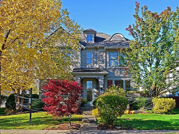 2nd image of 1678 Fielding Dr