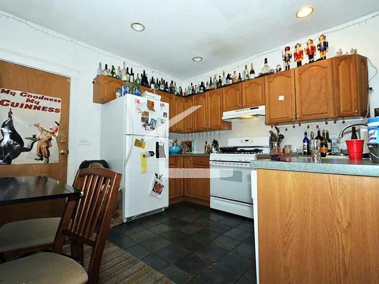 53 Gardner St #1 — Photo 4