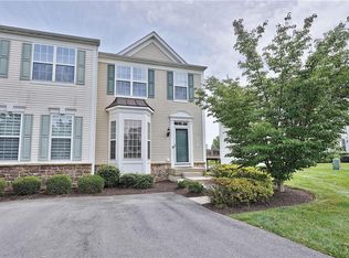 5252 Chandler Way S, Whitehall Township, PA 18069