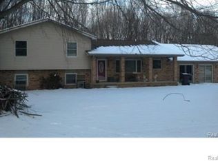 40608 Ross Pl, Belleville, MI 48111