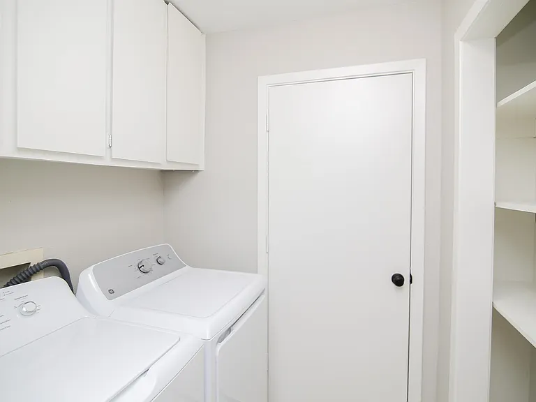 4A Harroun Ct #A — Photo 10