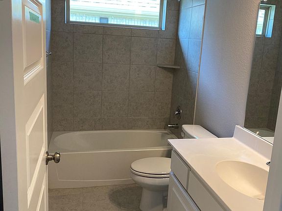 2nd Bathroom