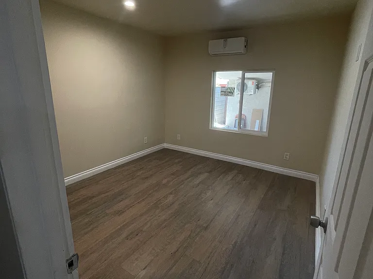 13320 Herron St — Photo 4