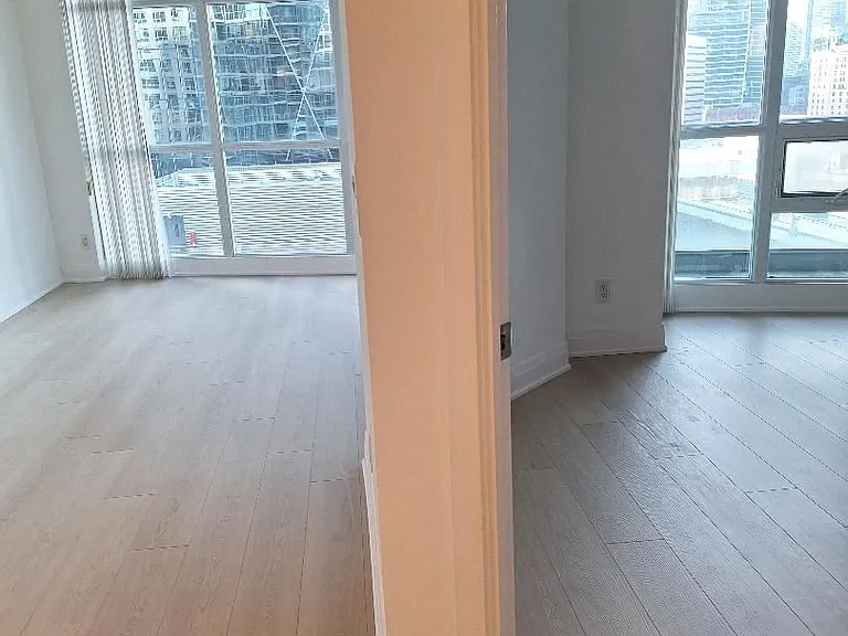 18 Yonge St #1702 — Photo 27