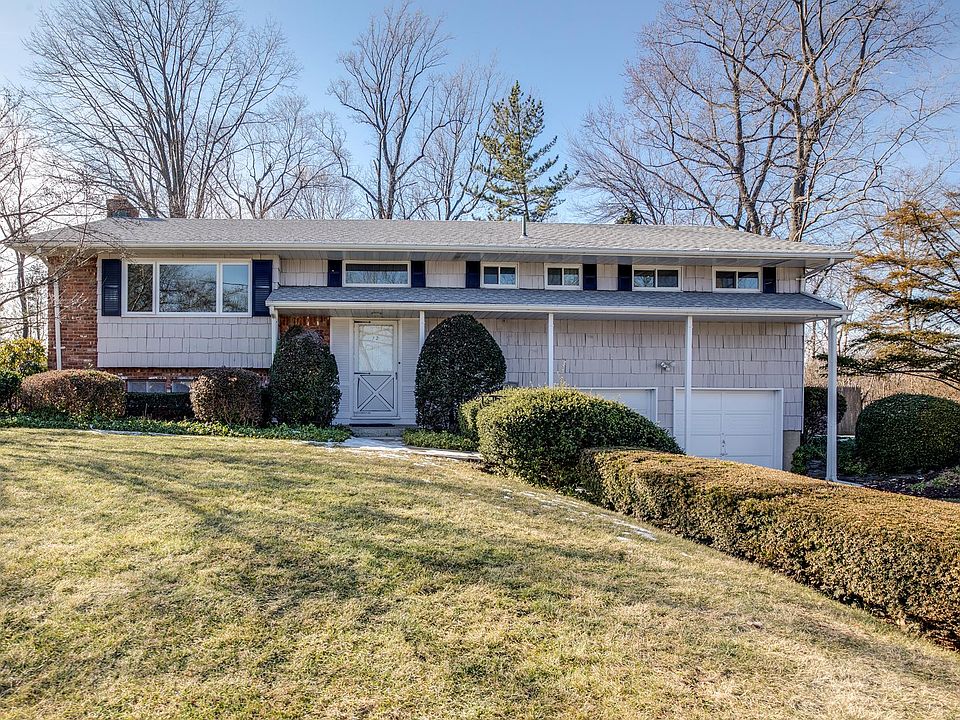 1st image of 12 High Elms Ln