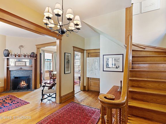 2nd image of 1307 W Norwood St #1