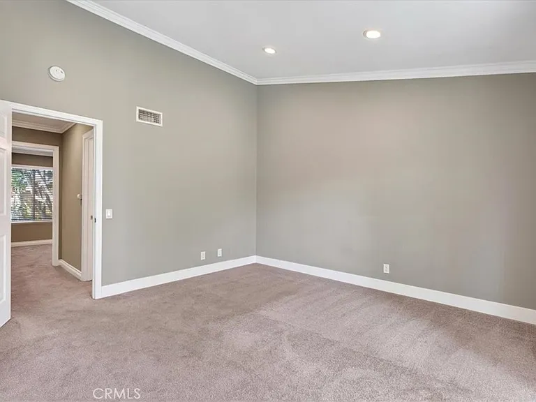 111 Abbeywood Ln — Photo 16