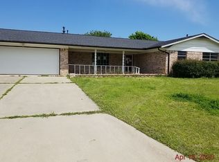 2107 W Scott Ln, Duncan, OK 73533