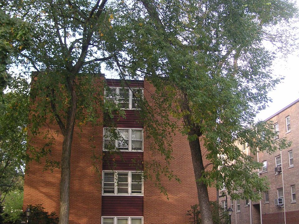 2nd image of 2725 Central St