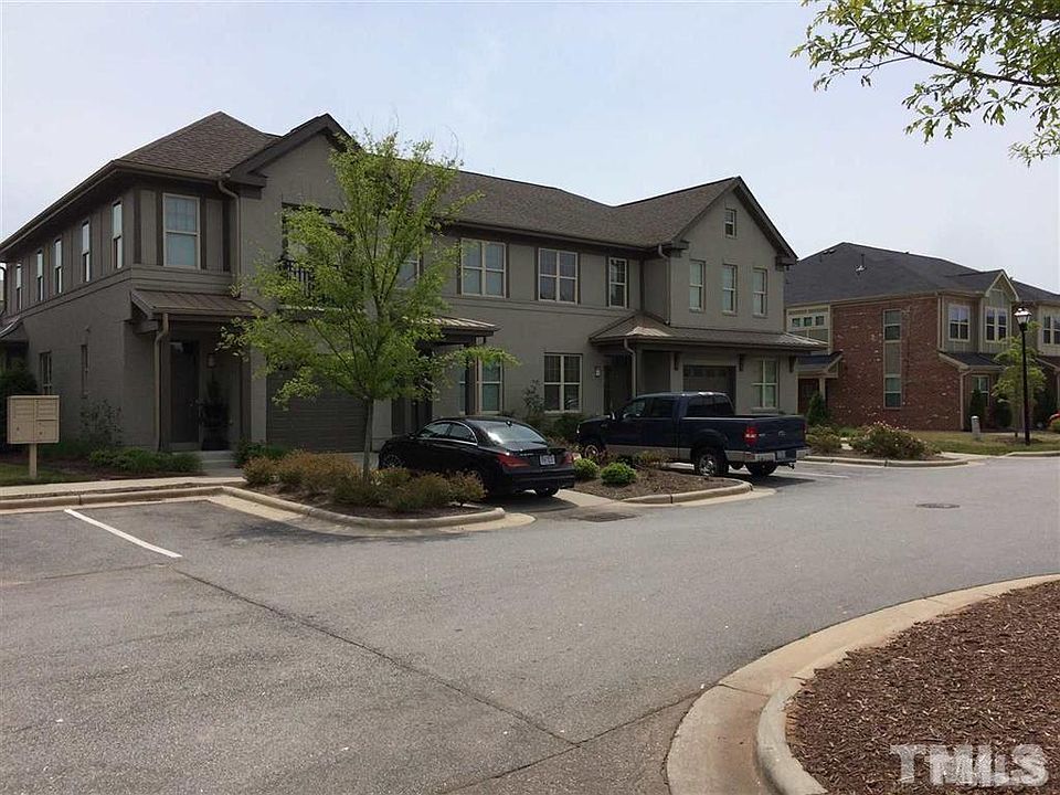 1st image of 373 Avett Dr