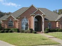 1st image of 1112 Regent Ln