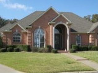 1112 Regent Ln, Greenville, TX 75402