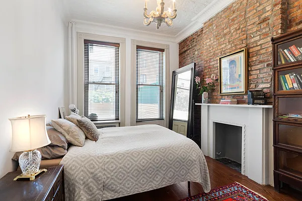 Rented by Garfield Realty  | media 25