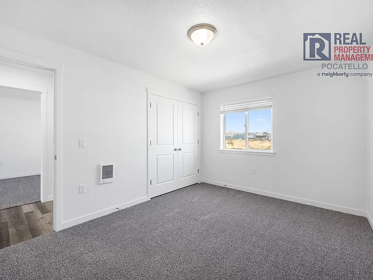 5777 S 5th Ave — Photo 11